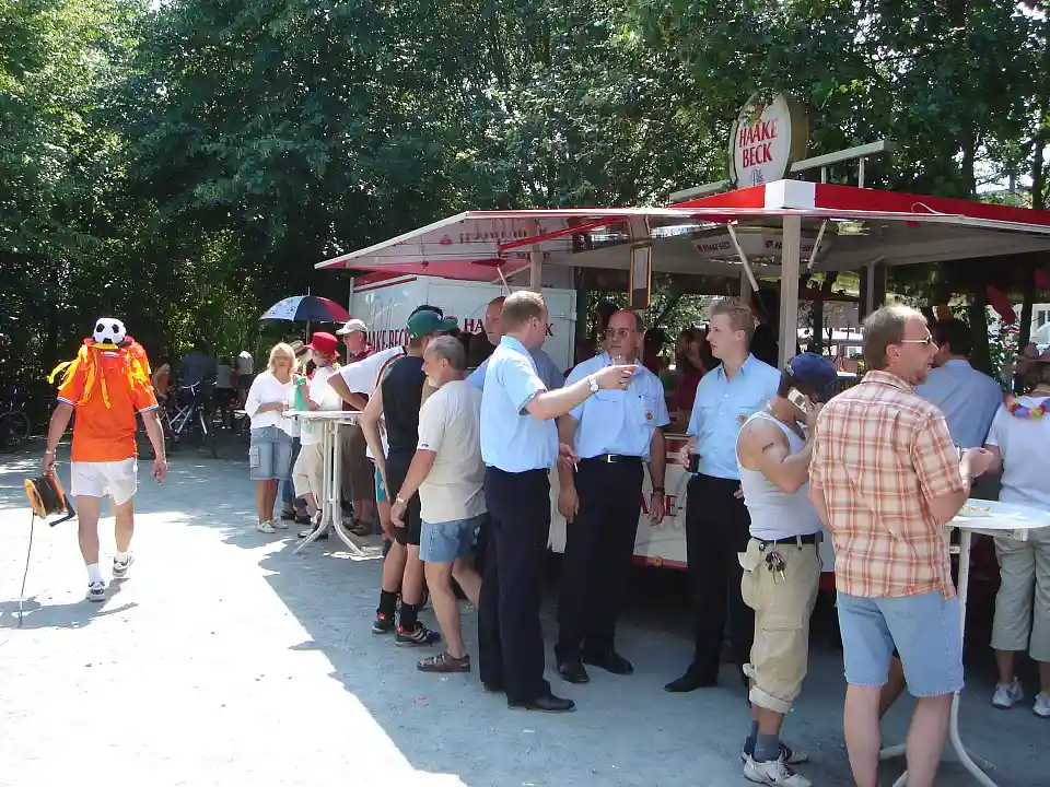 Getr&auml;nkestand bei der 100-Jahr-Feier des Rad- und Sportvereins