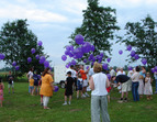 Vor dem Luftballonflug bei der 100-Jahr-Feier