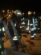 FF Strom im nächtlichen Einsatz